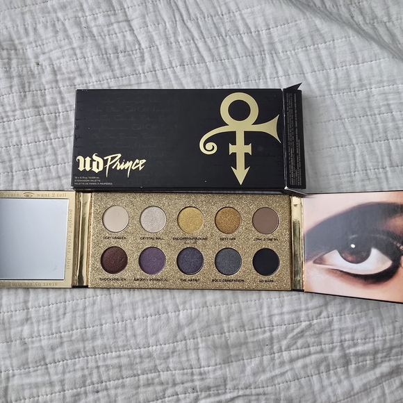 Urban Decay Prince Eyeshadow Palette - Picture 3 of 7